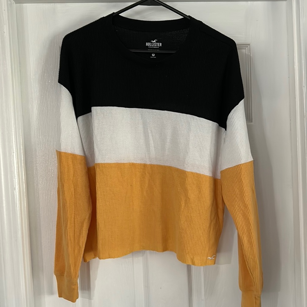 Hollister sweater